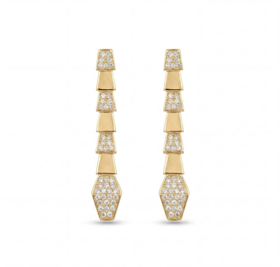 Gold Renk Tasarım Küpe
