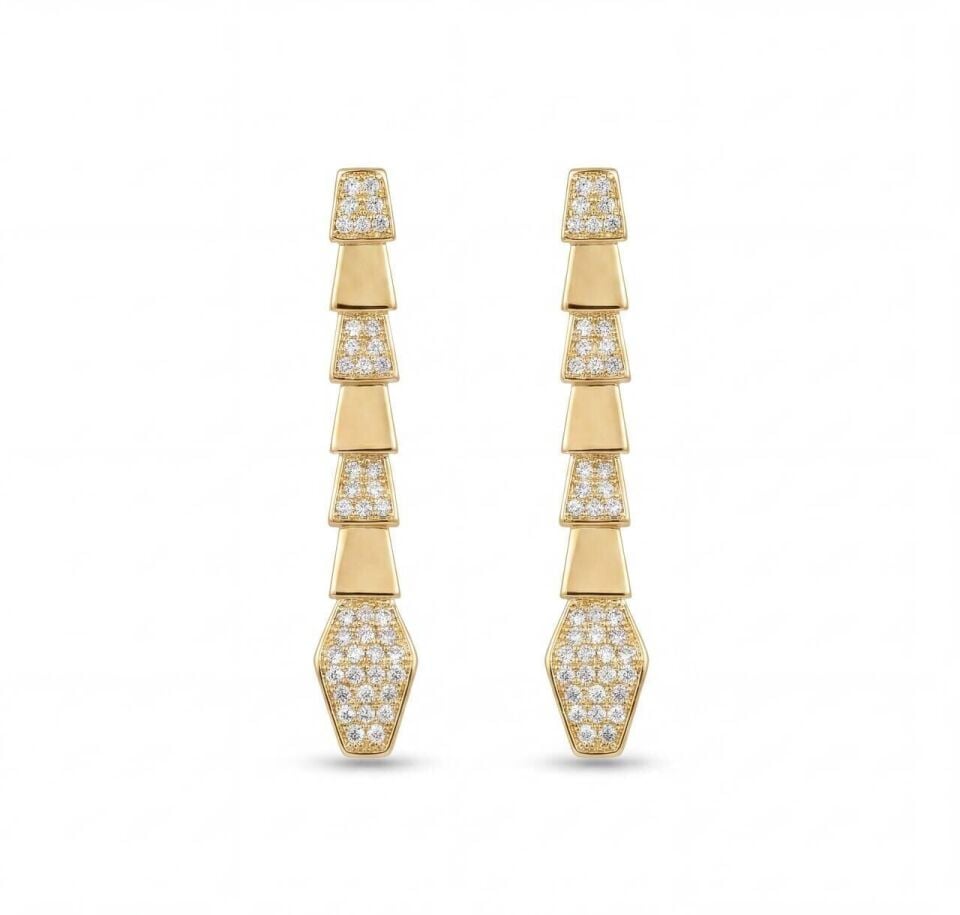 Gold Renk Tasarım Küpe